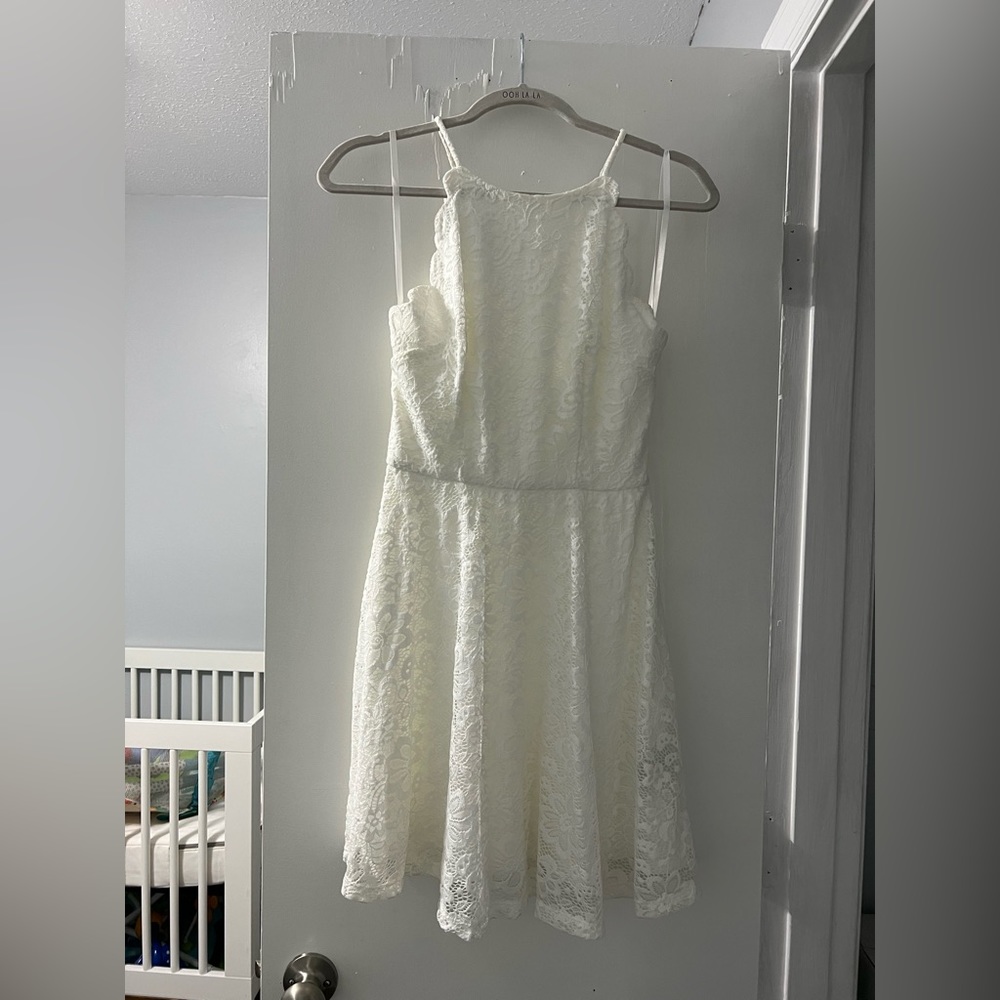 White lace dress